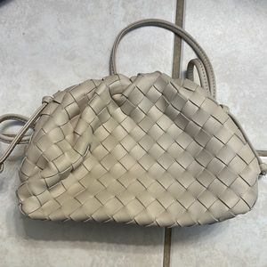 Woven bag cream